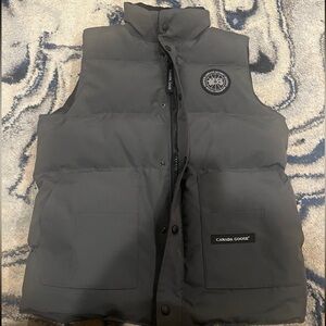 Canada goose grey vest freestyle